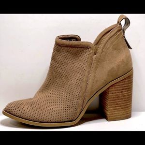 Steve Madden Suede Booties Ankle Boots 9